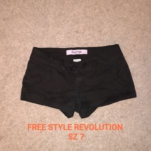 FREE STYLE REVOLUTION
